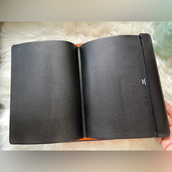HERMES Station Veau Swift iPad Case - Picture 16 of 16